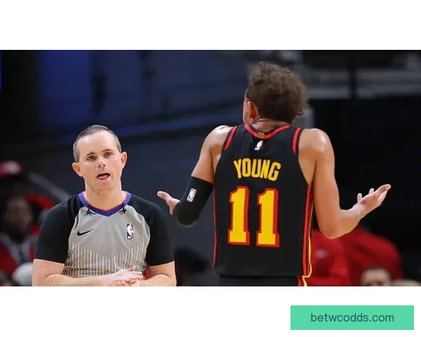 西卡因不满裁判判罚摊手抱怨遭二次技术犯规被驱逐出场