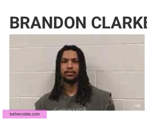 灰熊球员克拉克遭刑事调查拘留赛季伤情成关注焦点